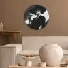Vrouw - Wijn - Chic Akoestische PET Vilt - Rond klein -sfeer1