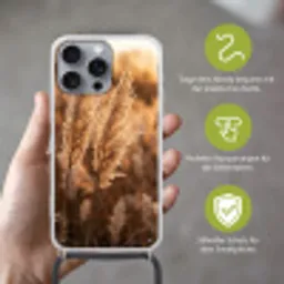 Rietpluimen - Gras - Zonsondergang - Goud - Serene Hoesje iPhone 16 Pro Max met koord klein -sfeer2_DE