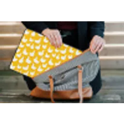 Eendjes - Patroon - Geel laptophoes neopreen klein 279 -tas