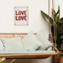 Love - Rood - Tekst tuinposter los doek klein -sfeer7