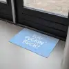 Blauw - Wit - You fuckin rock Deurmat klein -sfeer2