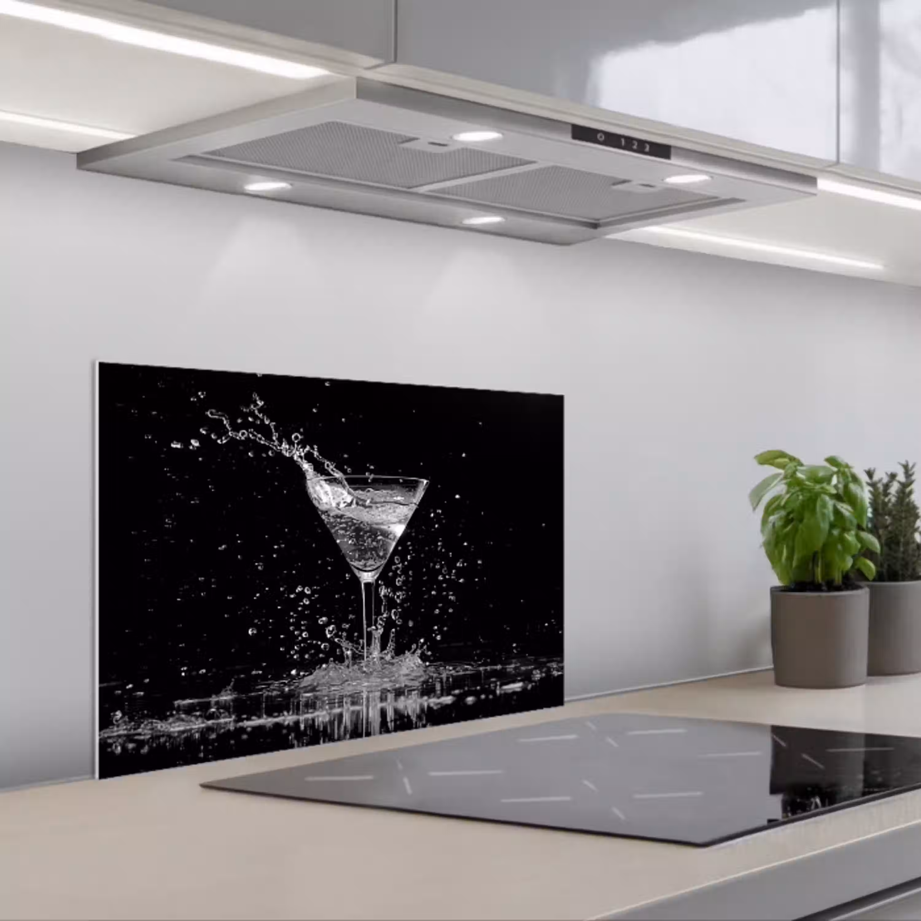 Martini - Spetters - Zwart - Glas keuken achterwand spatscherm klein -3d_schuin