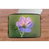 Bloem - Close up - Paars laptophoes neopreen klein -tafel