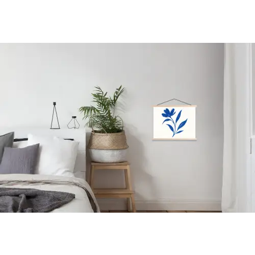 Bloem - Blaadjes - Minimalistisch - Blauw textielposter latten blank klein -woonkamer