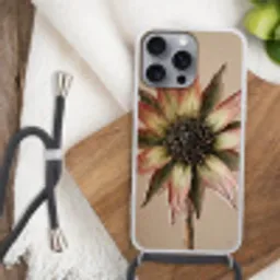 Droogbloem - Protea - Vintage - Beige - Rustiek Hoesje iPhone 16 Pro Max met koord klein -sfeer4
