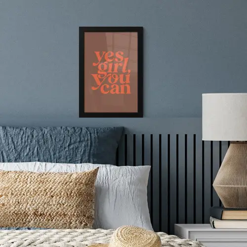 Yes girl you can - Oranje - Bruin fotolijst zwart zonder passe partout klein -sfeer3