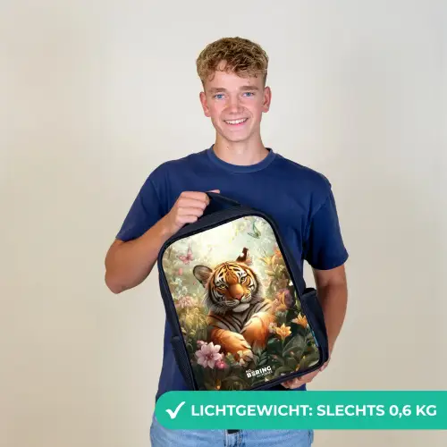 Tijger in bloemenveld met vlinders en zonlicht Rugzak - Zwart middel -sfeer7_NL