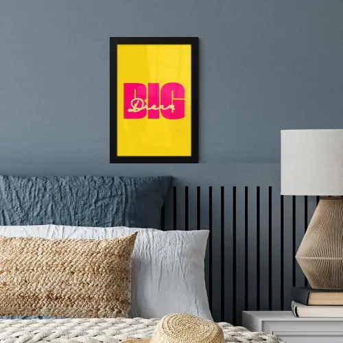Dream big - Geel - Roze fotolijst zwart zonder passe partout klein -sfeer3
