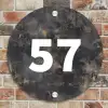 Verweerd metaal - Traditioneel Naambord Rond klein -sfeer2