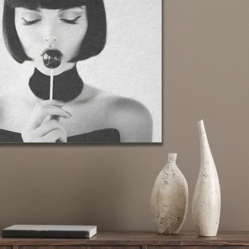 Vrouw - Lolly - Zwart - Wit PET vilt klein -sfeer6_closeup