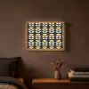 Retro - Bloem - Zwart - Okergeel Light Box met batterij (Wandlamp) middel 907 -sfeer4