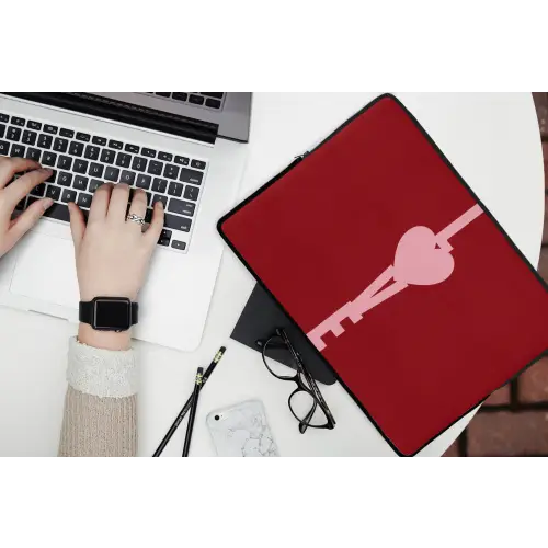 Love - Hart - Rood laptophoes neopreen klein -bureau