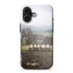 Schapen - Rij - Weide - Dieren - Platteland Toughcase MagSafe Apple iPhone 17 klein -3d