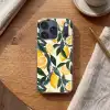 Citroenen - Vruchten - Bladeren - Geel  - Groen - Beige Telefoonhoesje iPhone 17 Pro klein -sfeer1