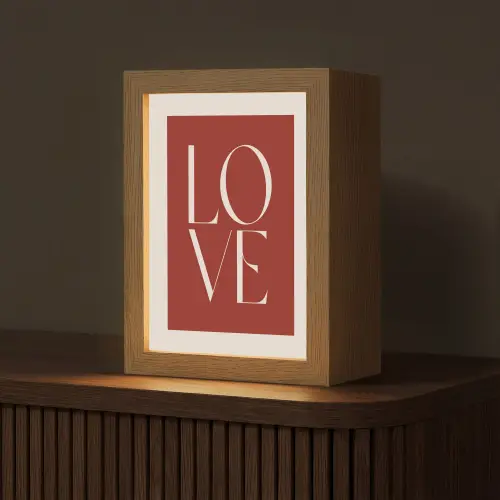 Love - Rood - Minimalistisch Light Box met kabel (Tafellamp) klein -z3d_website
