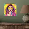 Zonnebril - Vrouw - Zonnig - Geel plexiglas 5mm klein -sfeer3