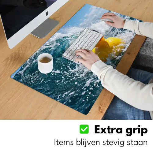 Badeend - Stoer - Golven Muismat XXL klein -sfeer3