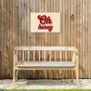 Oh honey - Rood - Schaduw Tuinposter op houten frame 2 cm dik klein -sfeer4