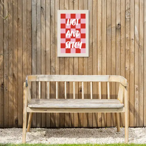 Hot - Spicy - Geruit - Rood Tuinposter op houten frame 2 cm dik klein -sfeer4