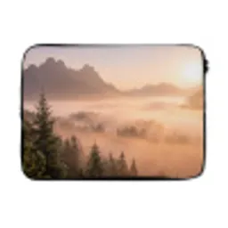 Zonlicht - Mist - Bergen - Bomen laptophoes neopreen klein -3d