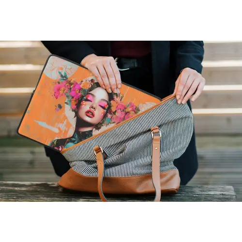Portret - Vrouw - Abstract - Bloemen laptophoes neopreen klein -tas
