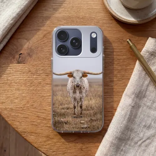 Longhorn - Grasveld - Dier Telefoonhoesje iPhone 17 Pro klein -sfeer1