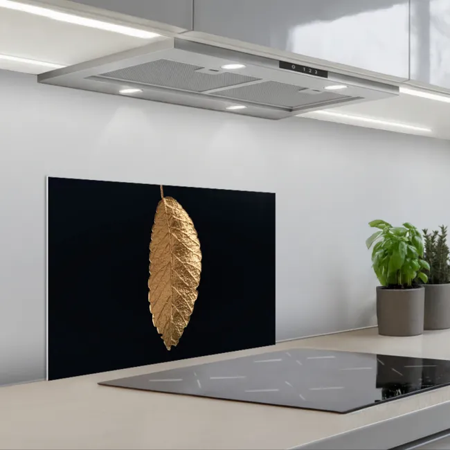 Bladeren - Zwart - Goud - Luxe - Natuur keuken achterwand spatscherm klein -3d_schuin