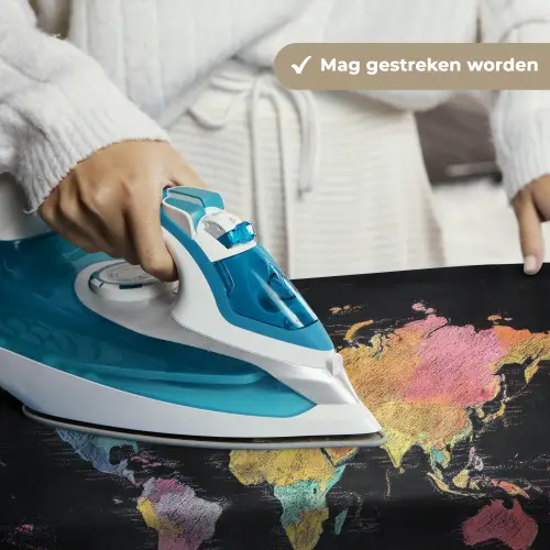 Wereldkaart - Krijtstrepen - Regenboog Wandkleed katoen klein -sfeer9