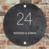 Donker steen - Klassiek Naambord Rond klein -sfeer2