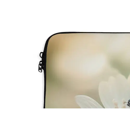 Lieveheersbeestje - Bloemen - Wit laptophoes neopreen klein -detail
