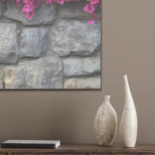 Bougainvillea - Stenen Muur - Roze PET vilt middel -sfeer6_closeup