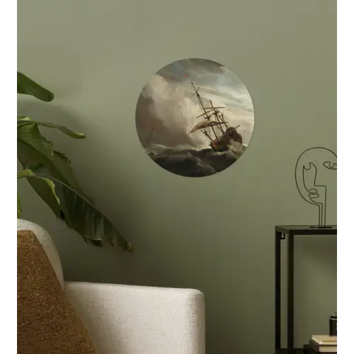 Een schip in volle zee bij vliegende storm - Schilderij van Willem van de Velde Wandcirkel behangsticker klein -sfeer2