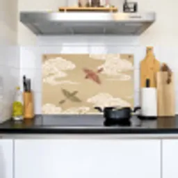 Vogels - Vliegen - Beige Inductie beschemer met haakjes klein -sfeer2