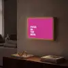 Focus on the good - Roze - Simple Light Box met batterij (Wandlamp) middel -sfeer1
