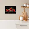 Aardbeien - Fruit - Rood - Water - Zwart KitchenYeah - Keuken - Canvas klein -sfeer1
