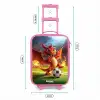 Rode draak voetbalt in zonnig stadion Kinderkoffer - Roze klein -productfoto_formaten