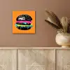 Hamburger - Oranje - Neon - popart aluminium wit klein -sfeer4