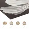 Bloem - Minimalistisch - Zwart - Wit poster papier klein -closeup_NL