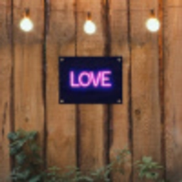 Neon - Love - Valentijn tuinposter los doek klein -sfeer1