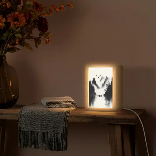 Roeiboot - Mistig - Bergen - Vogels Light Box met kabel (Tafellamp) klein -sfeer4