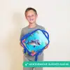 Vrolijke dolfijn tussen de koralen Kinderrugzak - Blauw middel -sfeer1_NL