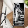 Paard - Hout - Schaalbord - Zwart Hoesje iPhone 16 Pro Max met koord klein -sfeer4