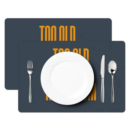Too old for heidi klum - Geel - Blauw Placemat vinyl groot -zzsfeer2_Kitchenyeah-website