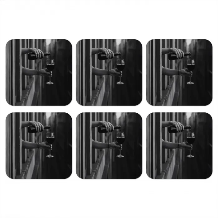Wijnfles - Glas - Handen - Raam onderzetter kurk middel -3d