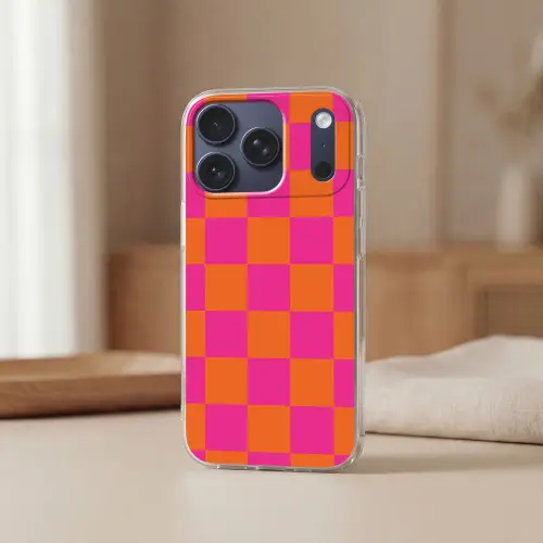 Schaakbord print - Oranje - Roze - Blokjes Telefoonhoesje iPhone 17 Pro klein -sfeer2