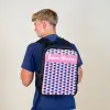 Schubben - Patroon - Blauw - Roze Rugzak - Zwart middel -sfeer8