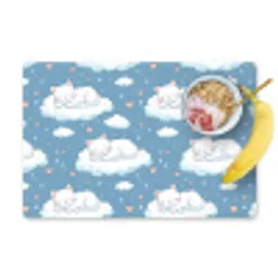 Kitten - Wolken - Blauw Placemat vinyl groot 368 -zzzproduct_Kitchenyeah-website