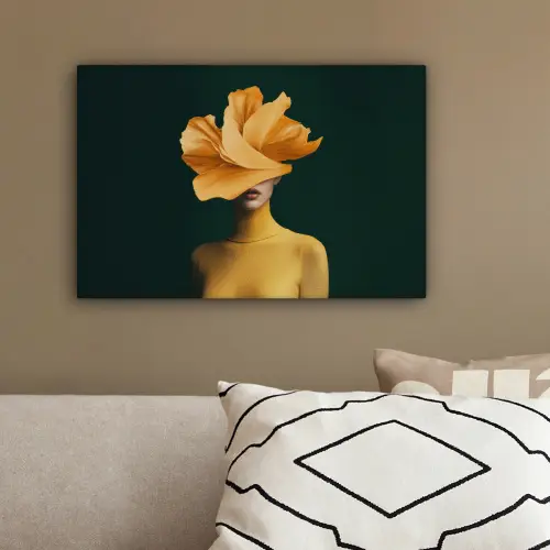 Vrouw - Hoed - Geel canvas 2cm klein -sfeer3