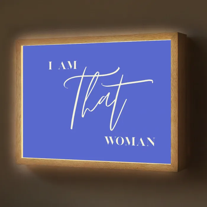 Blauw - I am that woman - Sierlijk - Minimalistisch Light Box met batterij (Wandlamp) middel -z3d_website