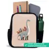 Blauwe dinosaurus op een beige achtergrond Rugzak - Zwart middel -inhoud_NL